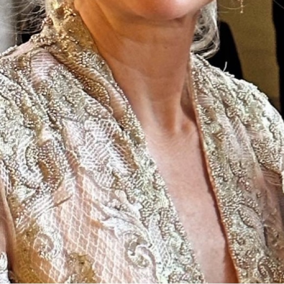 Mac Duggal Formal Gown Size 4 - Picture 4 of 8